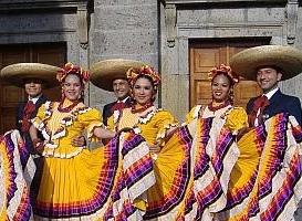 Mitä kieliä Meksikossa puhutaan paikallisista asioista?